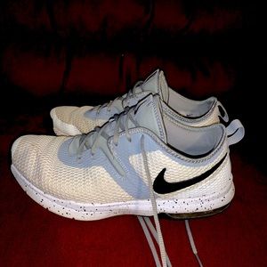 Men’s Nike Air Max Typha shoes